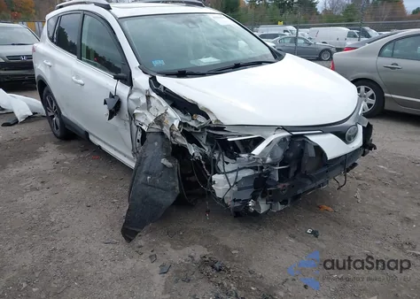 2017 Toyota Rav4 Xle z USA, uszkodzony, nr VIN JTMRFREV3HD206626